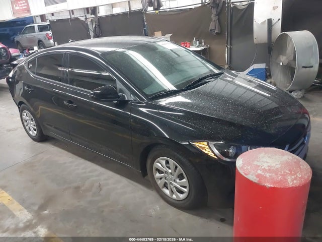 HYUNDAI ELANTRA SE - 1