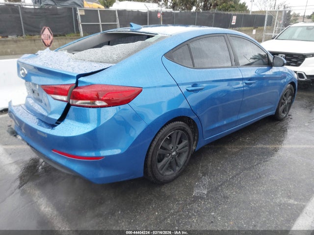 HYUNDAI ELANTRA SE - 4