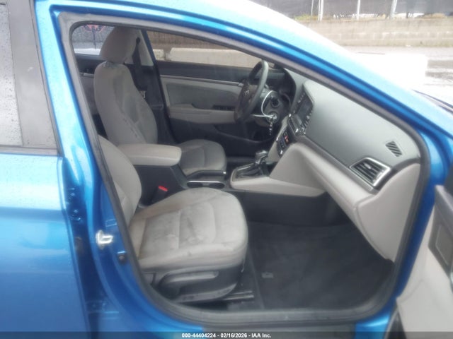 HYUNDAI ELANTRA SE - 5