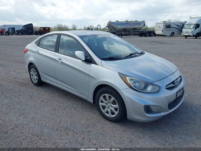 2013 HYUNDAI ACCENT GLS