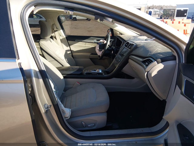 FORD FUSION SE - 5