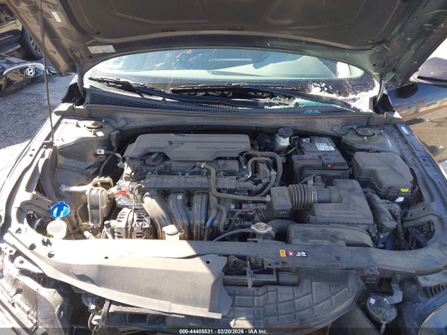 HYUNDAI ELANTRA SEL - 10