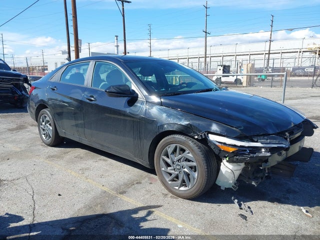 HYUNDAI ELANTRA SEL - 1