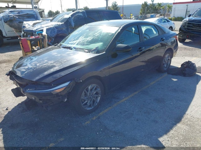 HYUNDAI ELANTRA SEL - 2