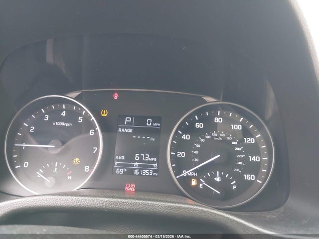 HYUNDAI ELANTRA SE - 7