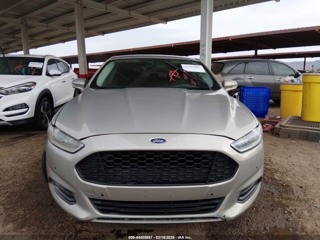 FORD FUSION SE - 6