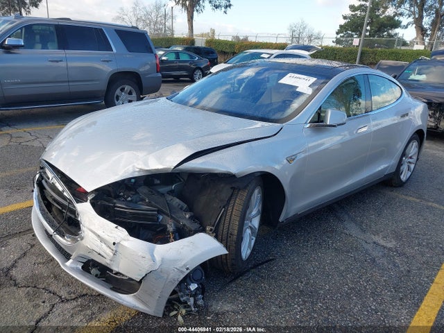 2015 Tesla MODEL S 85D/P85D — фото 2