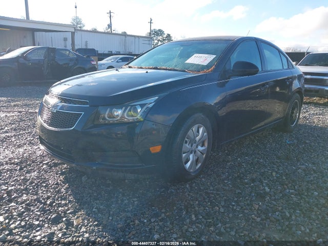 CHEVROLET CRUZE LS AUTO - 2