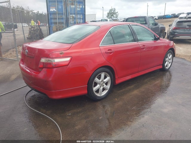 TOYOTA CAMRY - 4