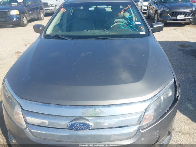 FORD FUSION SEL - 10