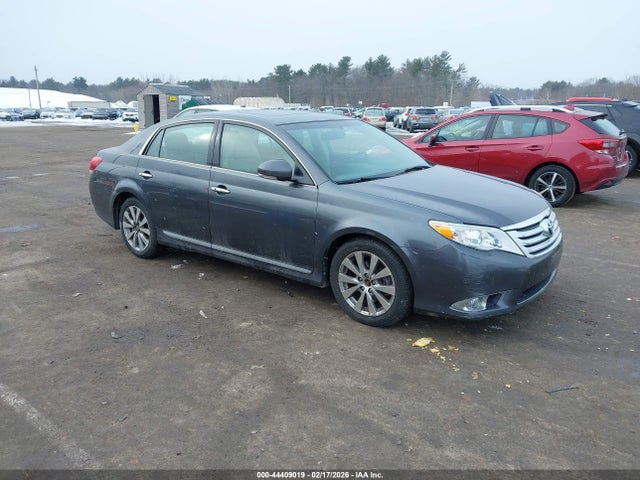 2011 TOYOTA AVALON LIMITED