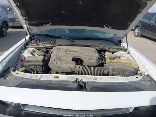 DODGE CHALLENGER SXT PLUS - 10