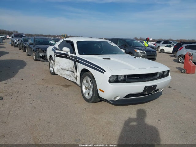 DODGE CHALLENGER SXT PLUS - 1