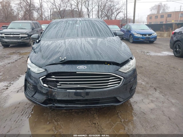 FORD FUSION SE - 6