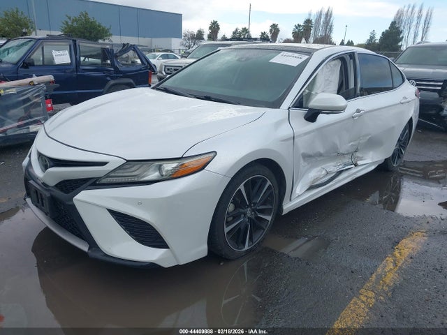 TOYOTA CAMRY - 2