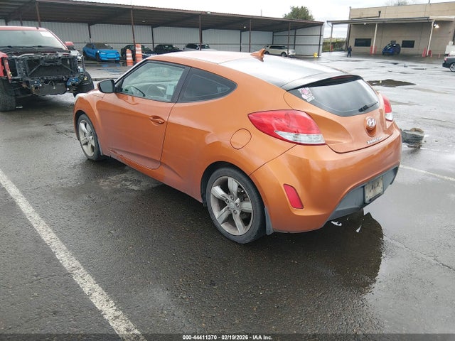 صورة 3 لـ 2013 Hyundai VELOSTER BASE W/BLACK