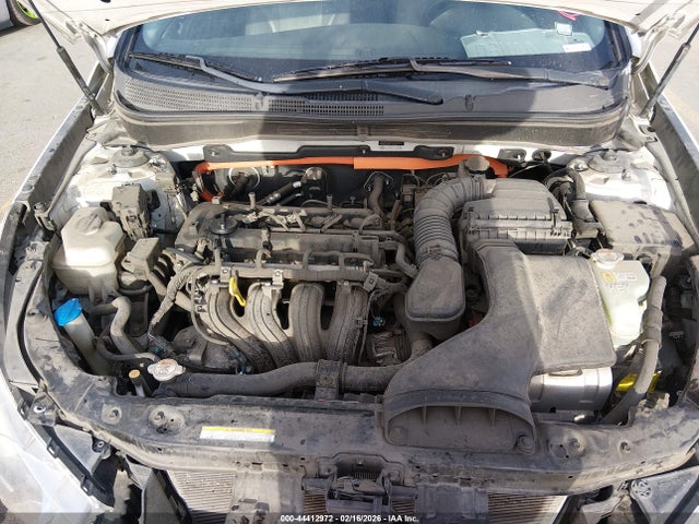 HYUNDAI SONATA HYBRID - 10