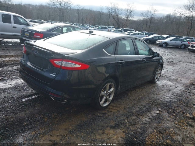 FORD FUSION SE - 4