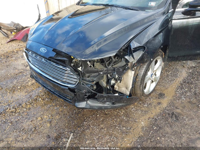 FORD FUSION SE - 6