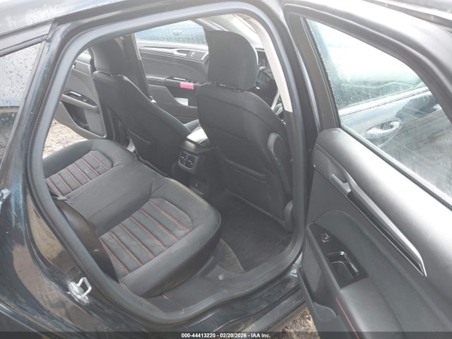 FORD FUSION SE - 8