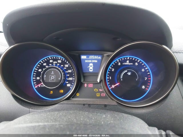 HYUNDAI GENESIS 3.8 BASE - 7