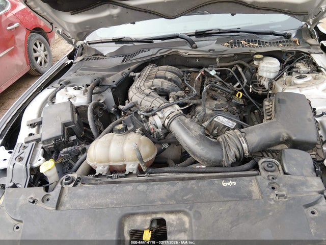FORD MUSTANG V6 - 10