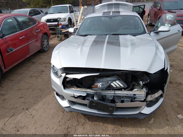 FORD MUSTANG V6 - 6