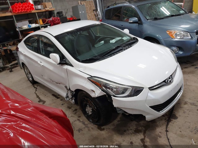 HYUNDAI ELANTRA SE - 1