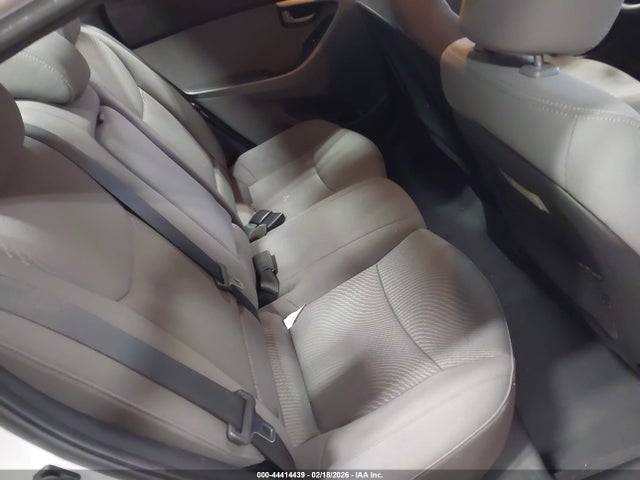 HYUNDAI ELANTRA SE - 8