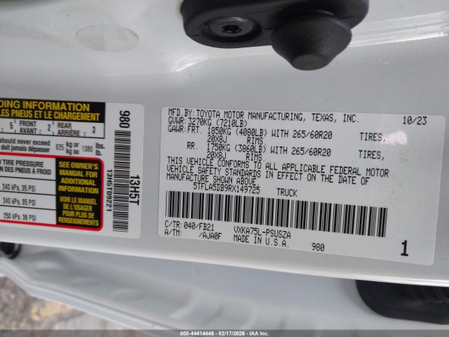 TOYOTA TUNDRA - 9