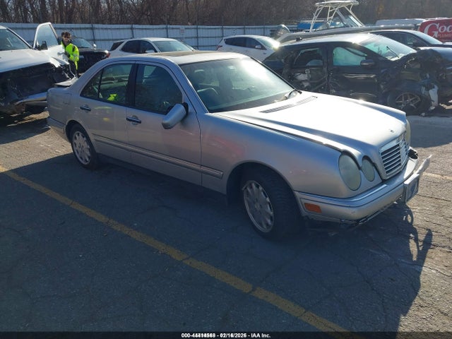 1998 MERCEDES-BENZ E 320 