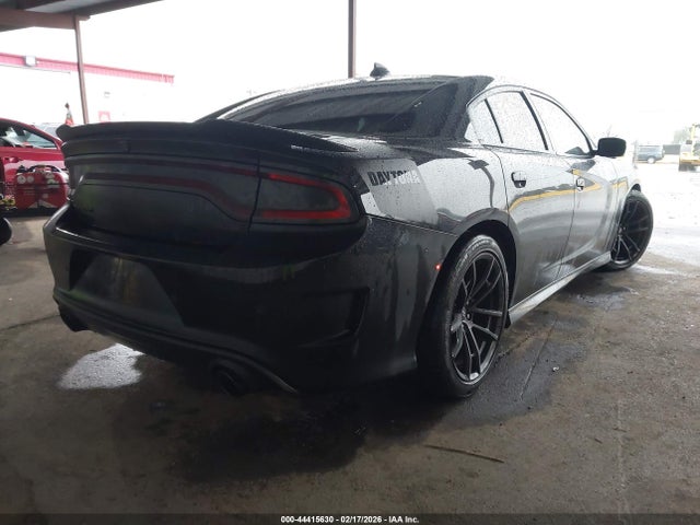 DODGE CHALLENGER - 4