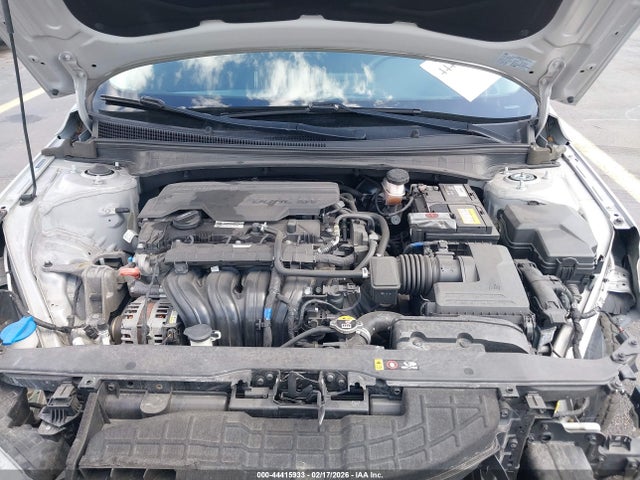 HYUNDAI ELANTRA SEL - 10