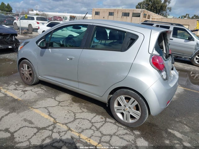صورة 3 لـ 2013 Chevrolet SPARK 1LT AUTO