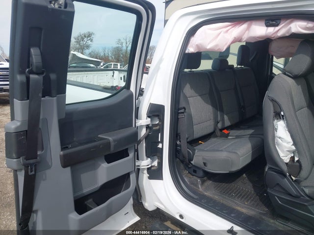 FORD F-250 XL - 8