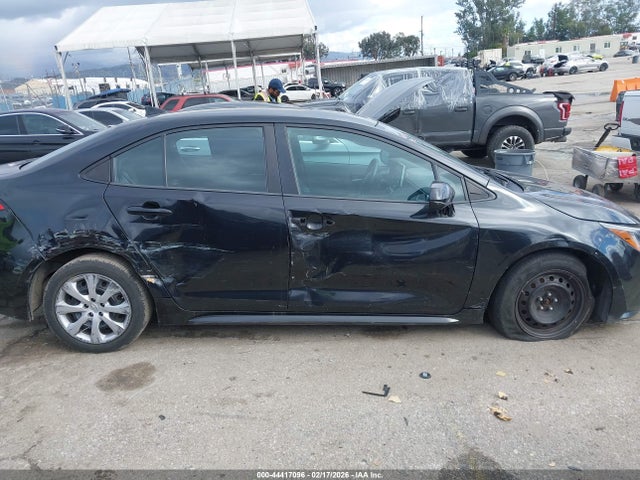 2021 TOYOTA COROLLA LE 13