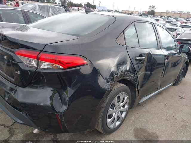 2021 TOYOTA COROLLA LE 17