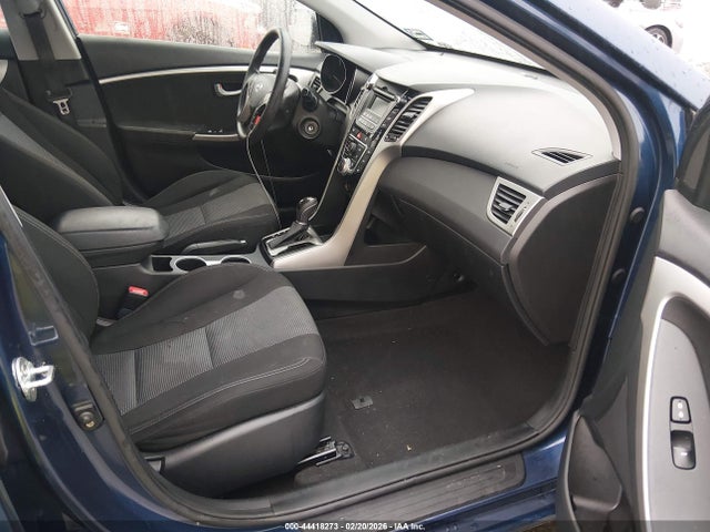 HYUNDAI ELANTRA GT - 5