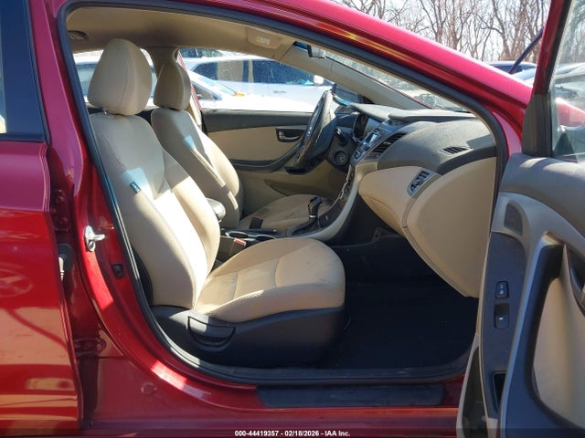 HYUNDAI ELANTRA SE - 5