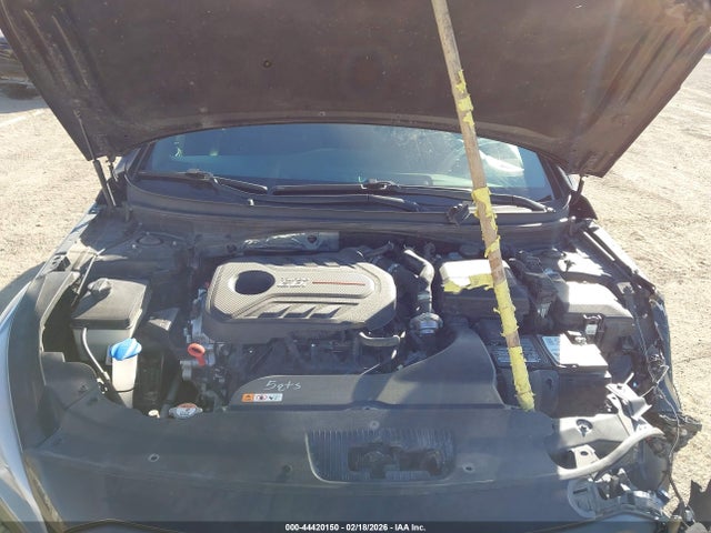 HYUNDAI SONATA LIMITED 2.0T - 10