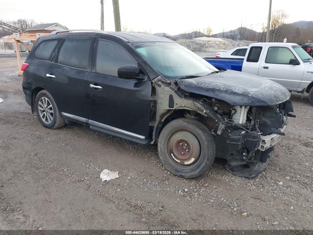 2016 NISSAN PATHFINDE SL