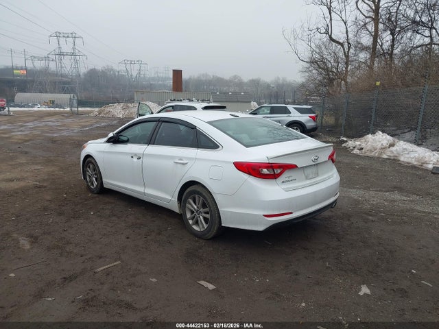 2016 Hyundai SONATA SE — фото 3