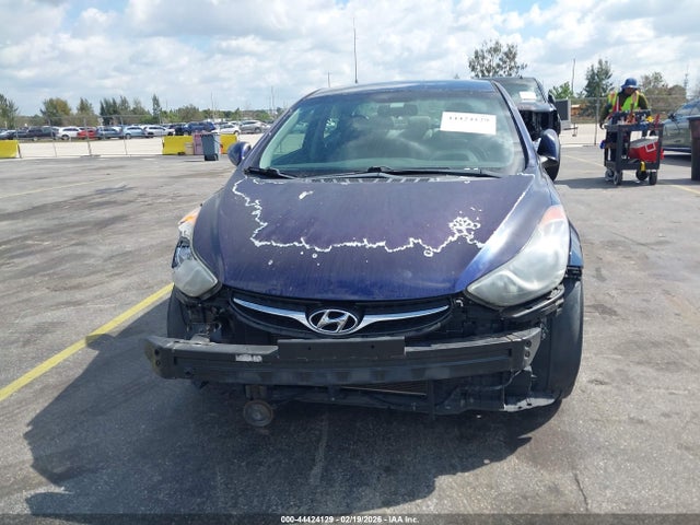 HYUNDAI ELANTRA GLS - 6