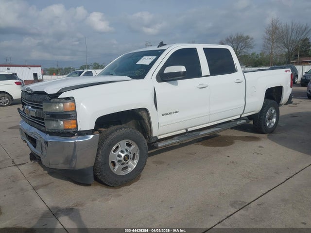 CHEVROLET SILVERADO 2500HD LT - 2