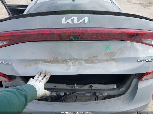 صورة 6 لـ 2022 KIA K5 GT-LINE