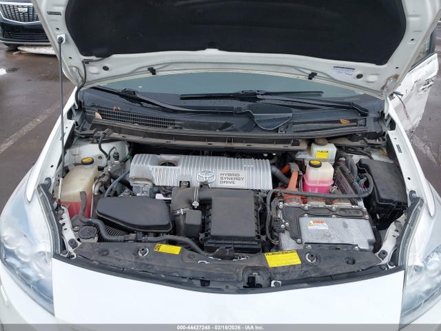 2010 Toyota PRIUS V photo 10