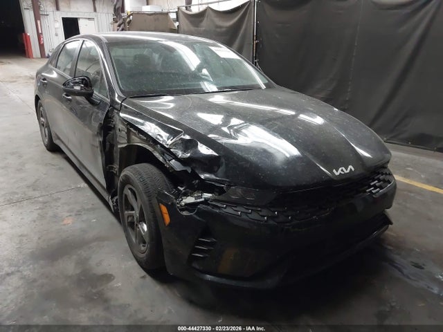 KIA K5 LXS - 1