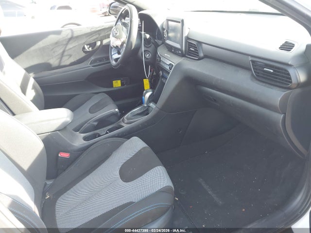HYUNDAI VELOSTER 2.0 - 5