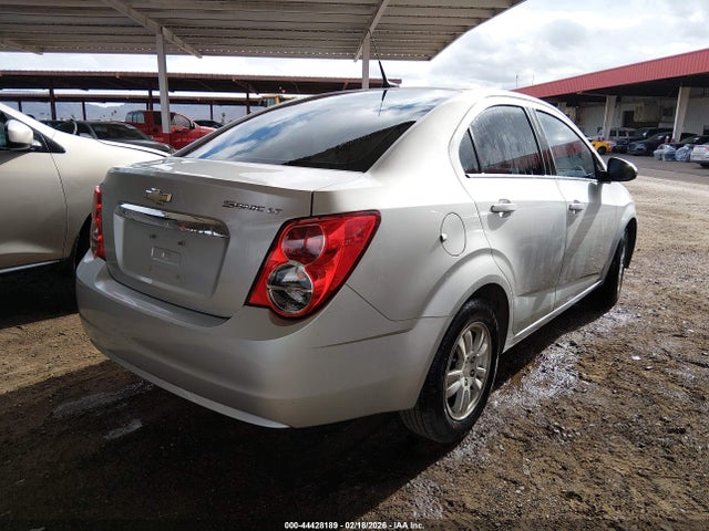 CHEVROLET SONIC LT AUTO - 4