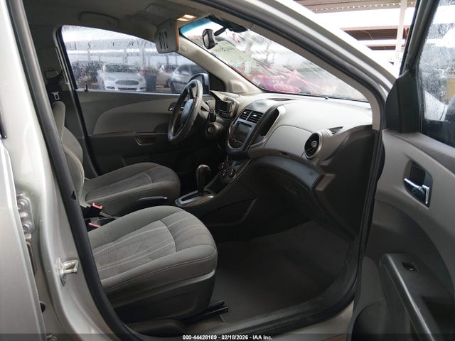 CHEVROLET SONIC LT AUTO - 5